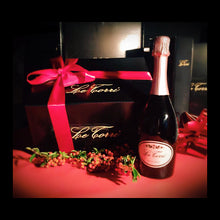 Carica l'immagine nel visualizzatore di Gallery, Regali: Total Black Lucido da 6 Bottiglie